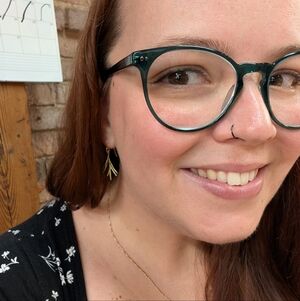 Meet your Posher, Angela